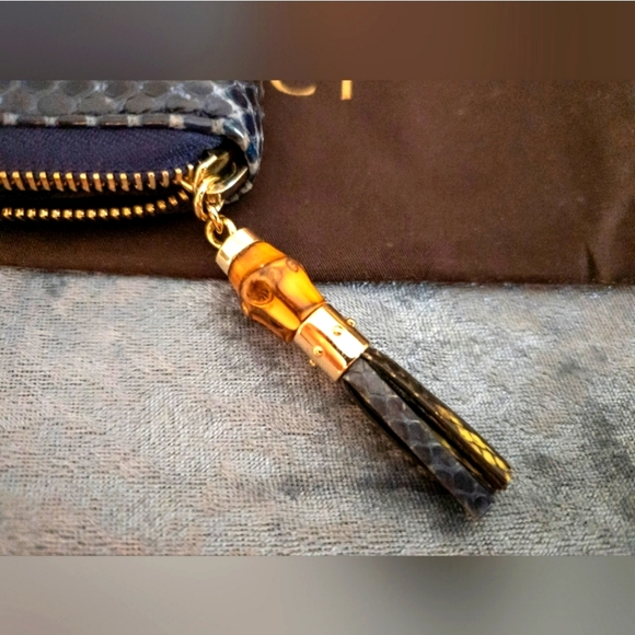 Rare Gucci Blue and Yellow Python Bamboo Tassel Zippy Wallet - Picture 9 of 11